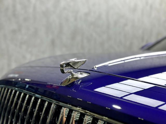 Bentley Flying Spur   全車施工頂級透明TPU自體修復膜