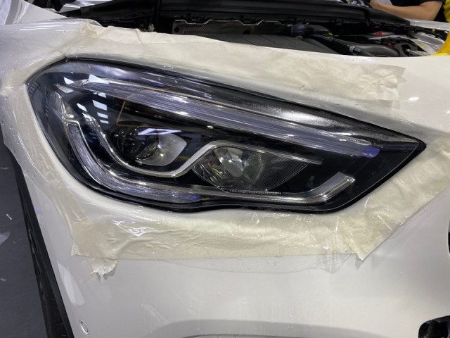Mercedes-Benz GLA   迎風面施工頂級透明TPU自體修復膜