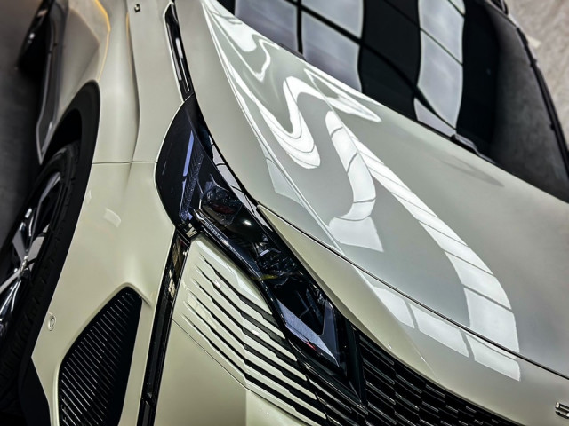 Peugeot 5008 GT   全車施工頂級透明TPU自體修復膜 & 前大燈及後尾燈施工頂級燻黑TPU燈膜