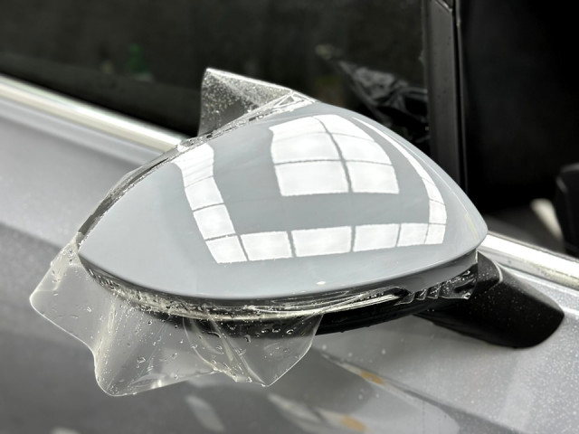 Volkswagen Golf Variant eTSI Style   全車施工頂級透明TPU自體修復膜